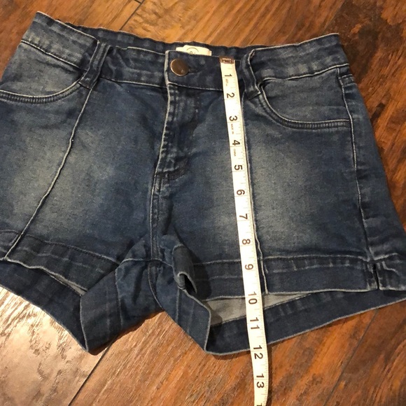 Cotton On Jean Shorts - Picture 2 of 7